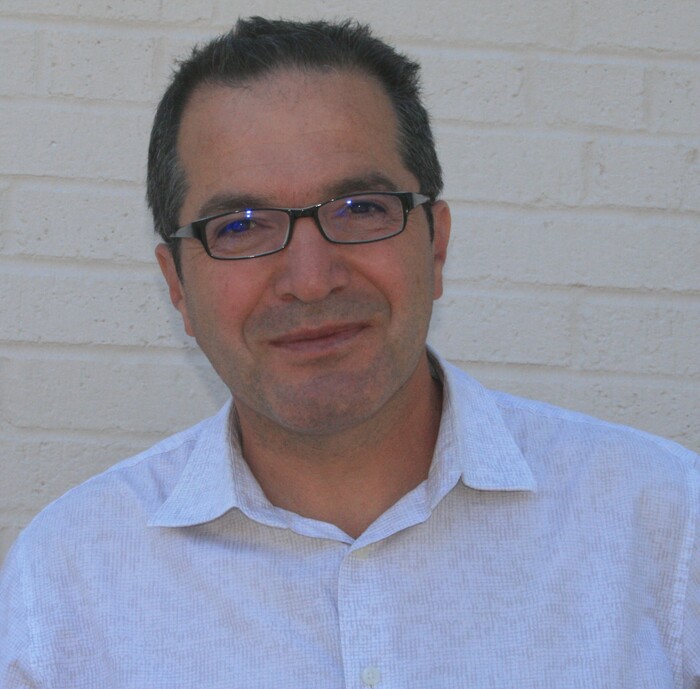 Mohammad Nouri headshot